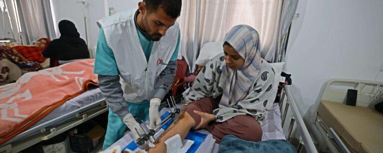 MSF patient Hala Ismael Al Talla in a follow-up consultation at Rafah Indonesian Field Hospital. | Palestine 2024 © MSF