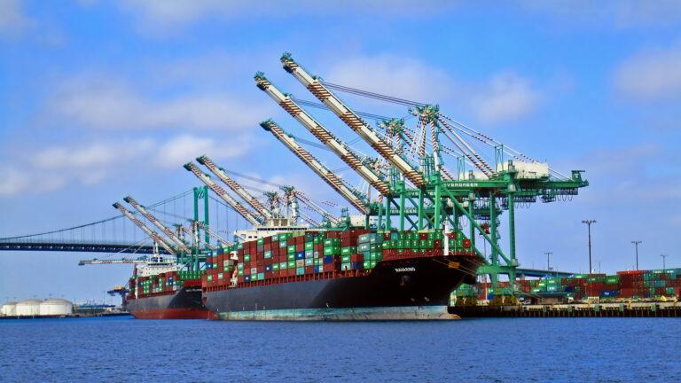 Container ships in the Port of Los Angeles. Photo: Russ Allison Loar/ Flickr