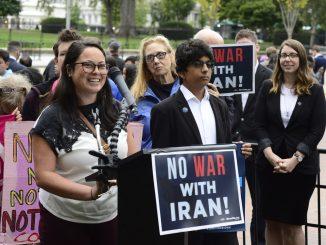 Rally against war with Iran, Washington DC. Photo: WAND Stephen Melkisethian/ flickr