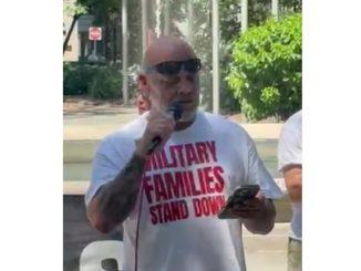 Johnny Odom, Iraq and Afghanistan combat veteran and father of deployed soldier, spoke in Philadelphia, July 4, 2026. Photo: Nancy Lessin/ MFSO